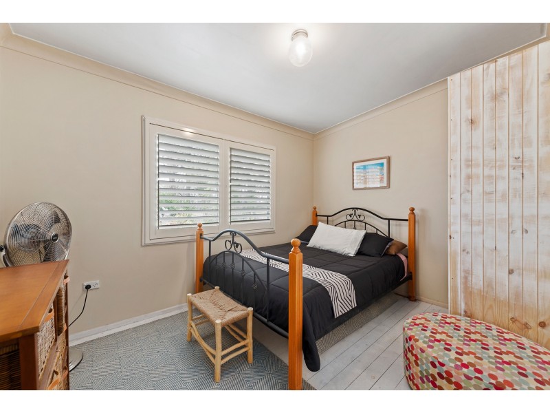 102 Bayview Road, Tea Gardens NSW 2324