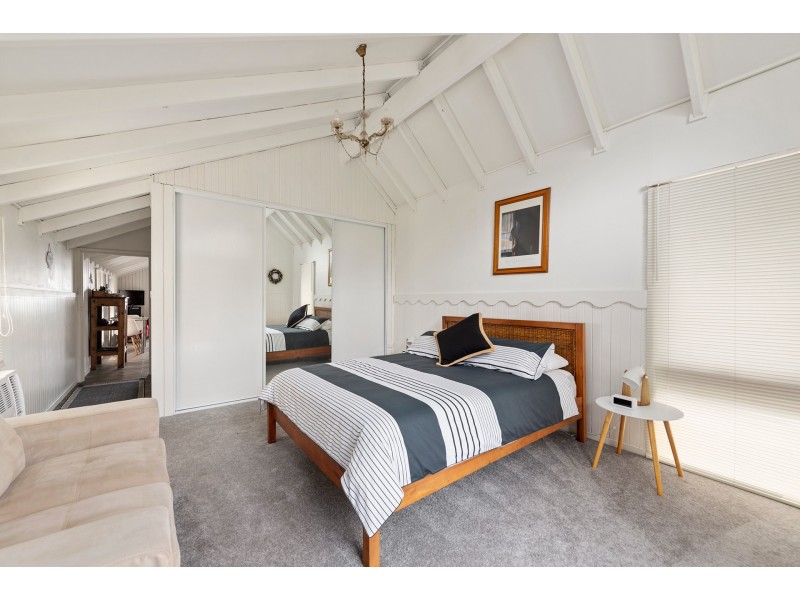 102 Bayview Road, Tea Gardens NSW 2324