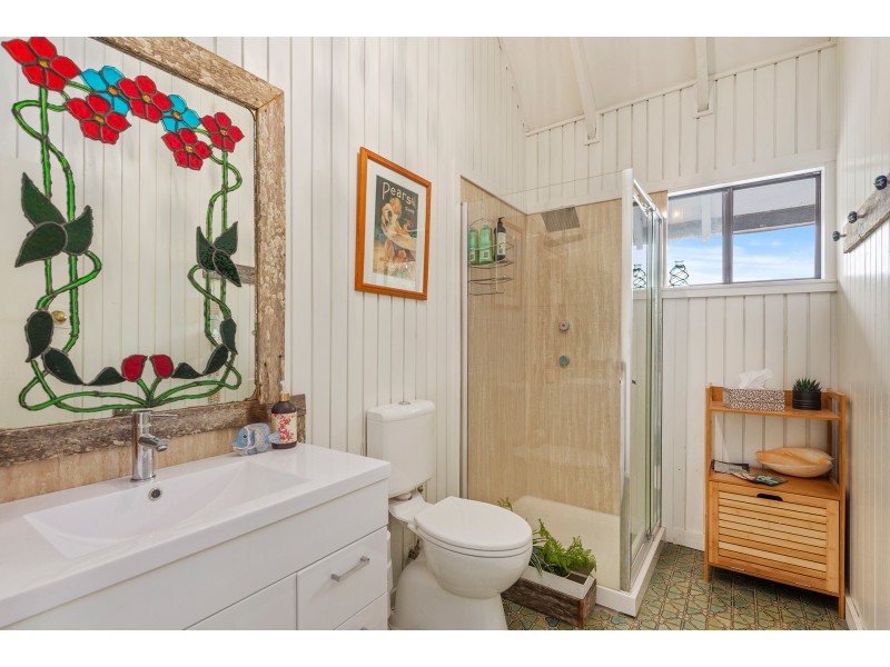 102 Bayview Road, Tea Gardens NSW 2324