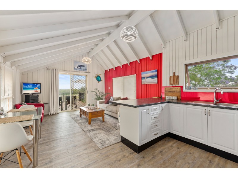 102 Bayview Road, Tea Gardens NSW 2324