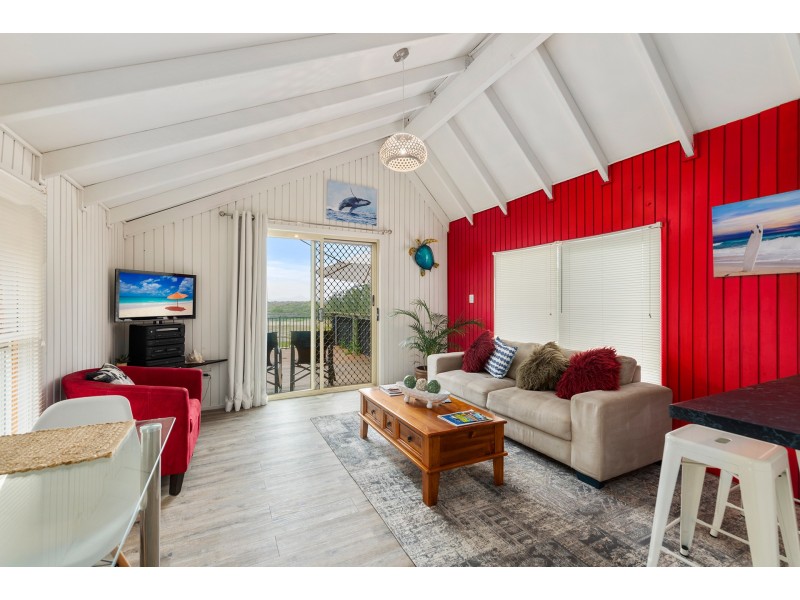 102 Bayview Road, Tea Gardens NSW 2324