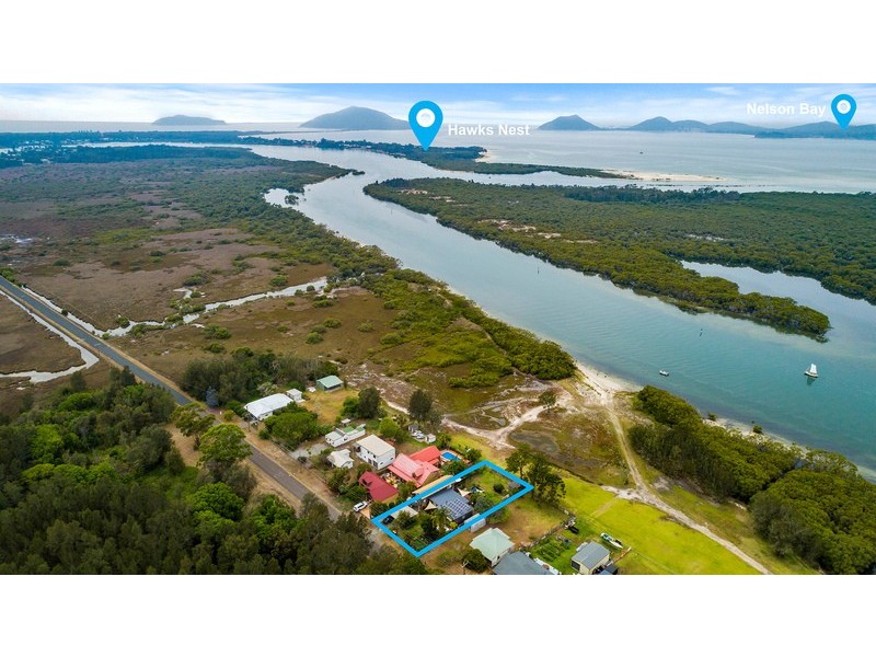 102 Bayview Road, Tea Gardens NSW 2324