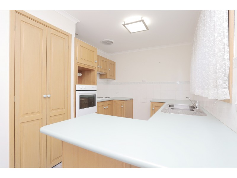 2/106 Cuthberts Road, Alfredton VIC 3350