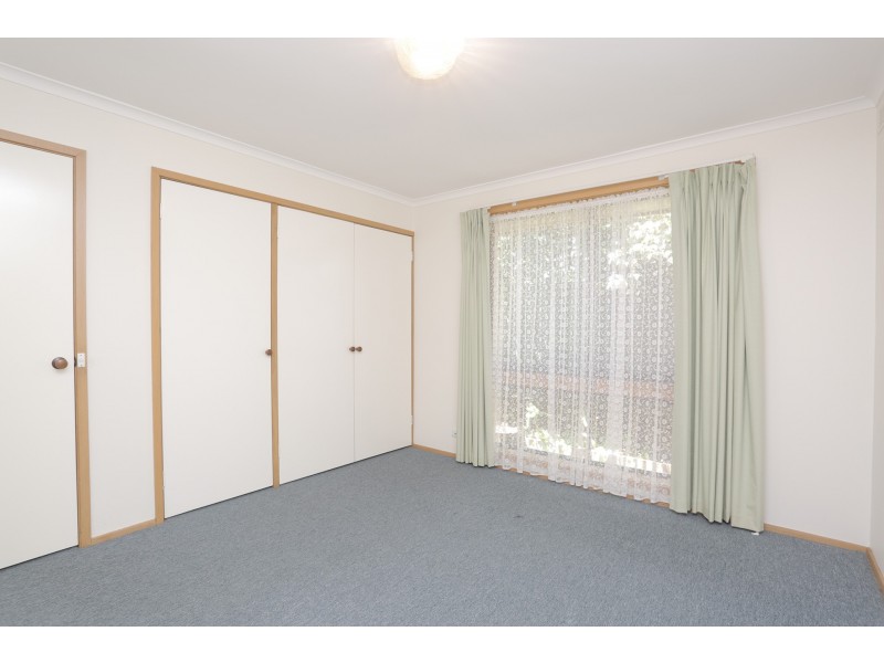 2/106 Cuthberts Road, Alfredton VIC 3350