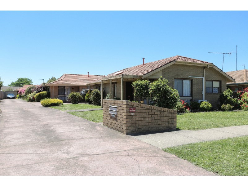 2/106 Cuthberts Road, Alfredton VIC 3350