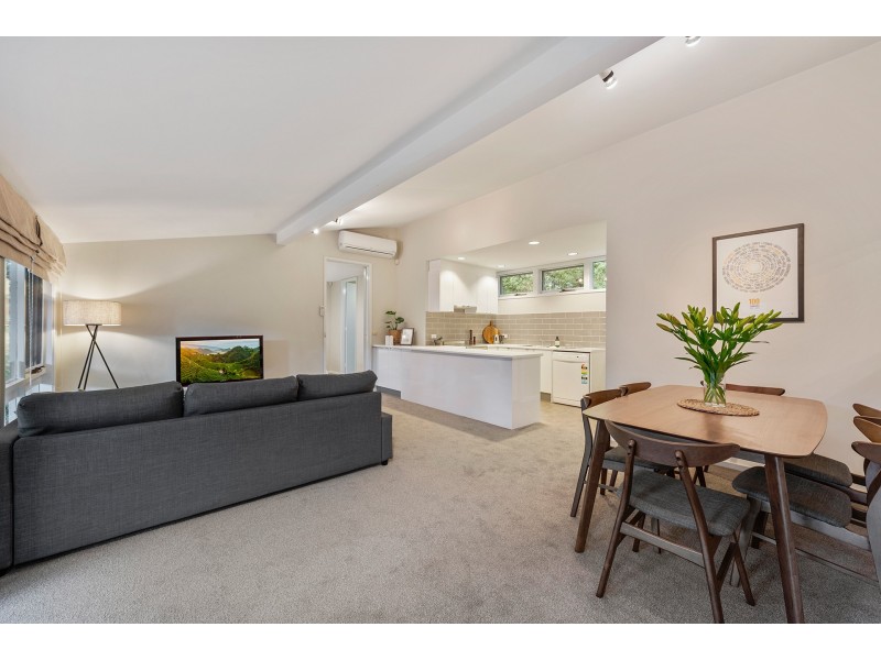 5 Marlee Place, Narrabundah ACT 2604