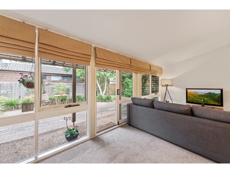 5 Marlee Place, Narrabundah ACT 2604