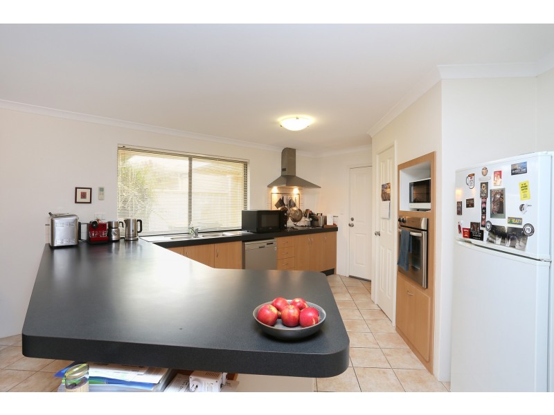 22 Columbus Street, Dudley Park WA 6210