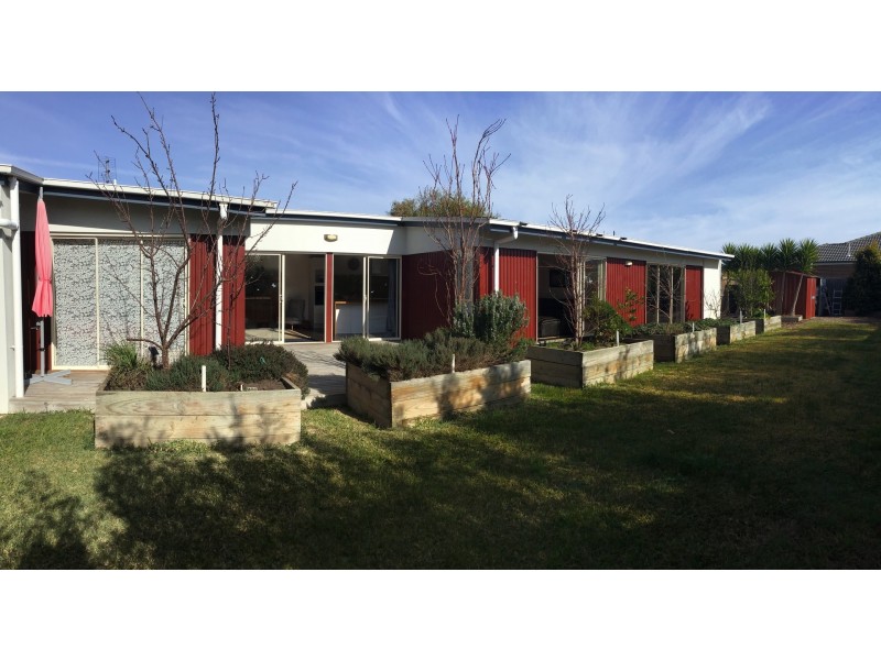 11 Shannon Boulevard, Bairnsdale VIC 3875