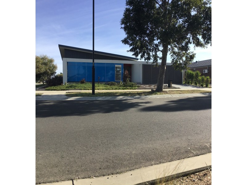 11 Shannon Boulevard, Bairnsdale VIC 3875