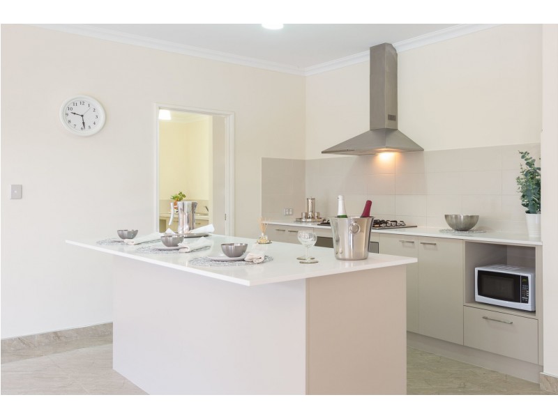 35 Aquinnah Way, Wellard WA 6170