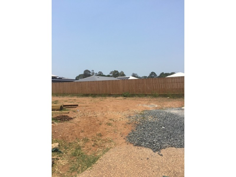 27 Harborough Street, Bridgeman Downs QLD 4035