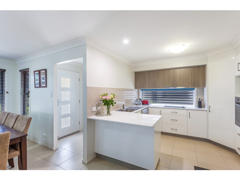 2/34 High Street, Rangeville QLD 4350