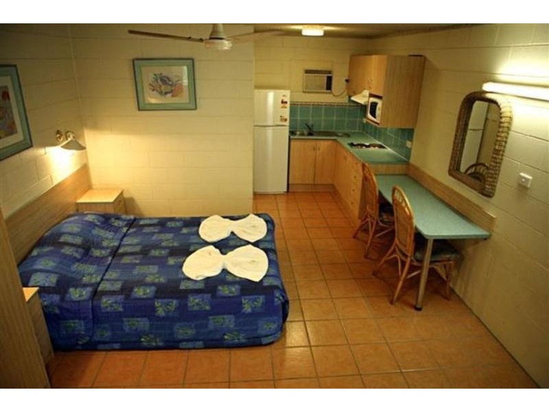 1-21 Anderson Road, Woree QLD 4868