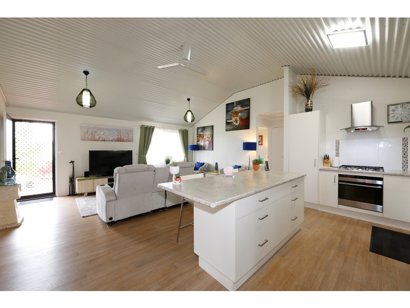 4 Canecutter Court, Childers QLD 4660