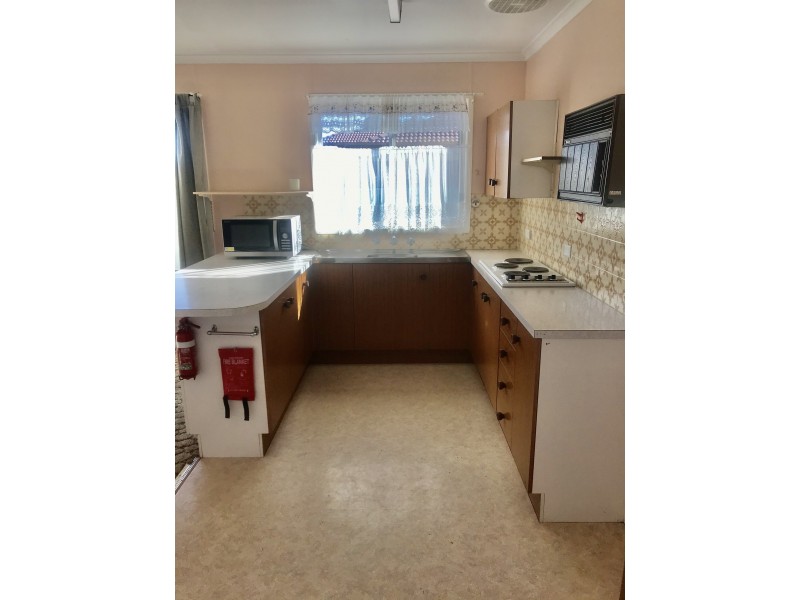 6 Brooks Crescent, Darlington Point NSW 2706