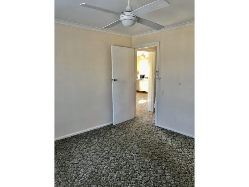 6 Brooks Crescent, Darlington Point NSW 2706