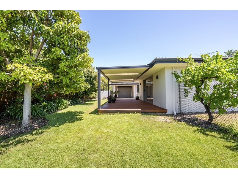 2 Clarke Way, Bateman WA 6150