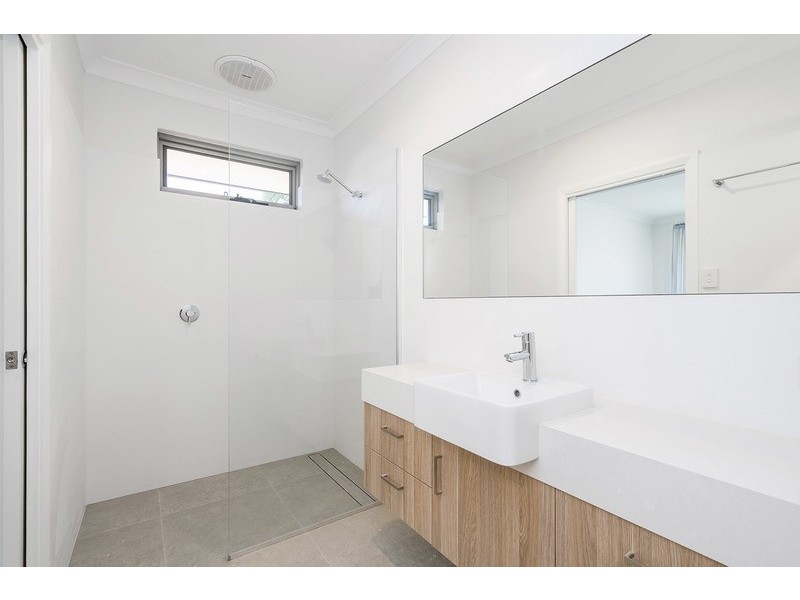 2 Clarke Way, Bateman WA 6150