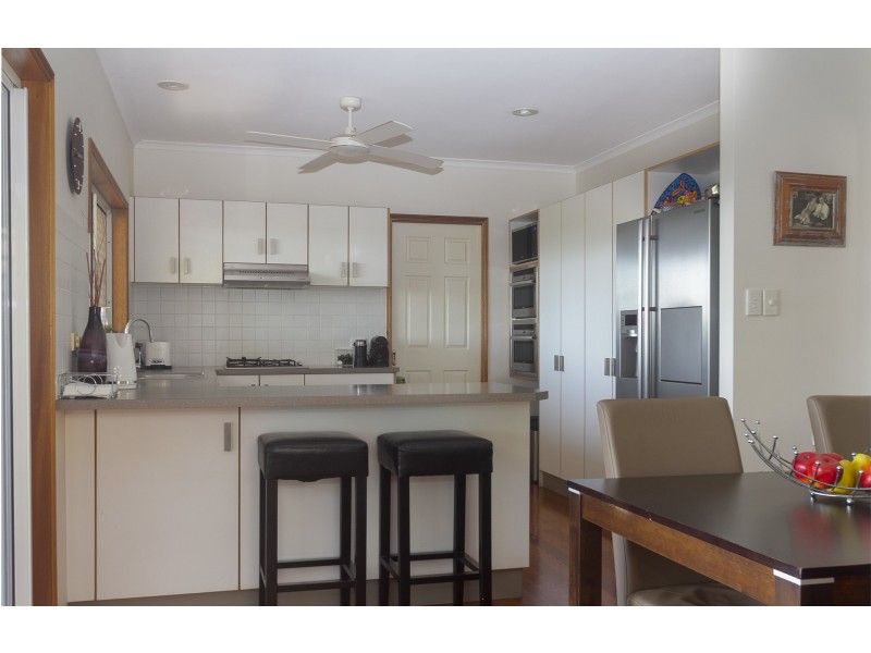 12 Albizia Close, Redlynch QLD 4870