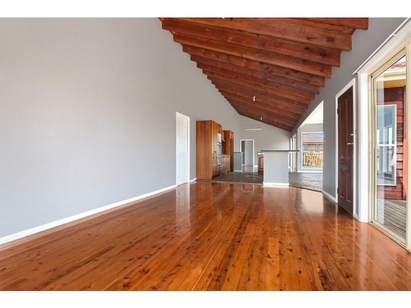 3 Tuggerah Place, Berkeley NSW 2506