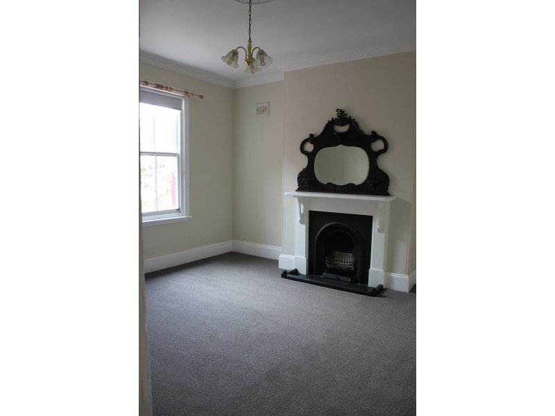 26 Church Street, Blayney NSW 2799