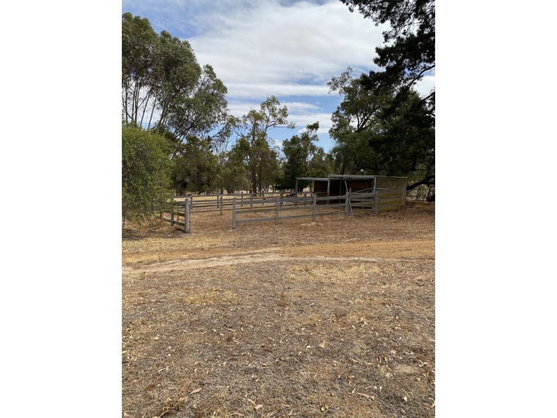 80 Newstead Road, Kojonup WA 6395