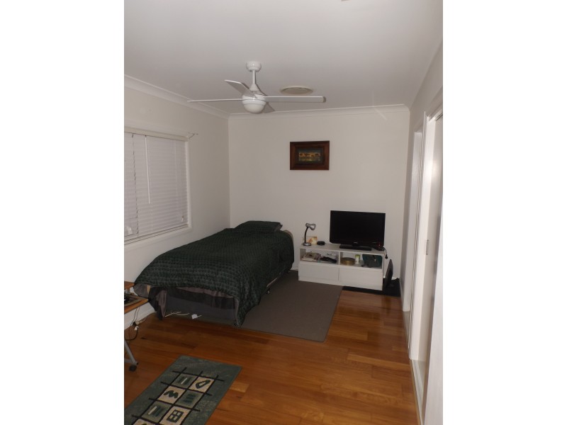 8 Southern Ocean Street, Lake Cathie NSW 2445