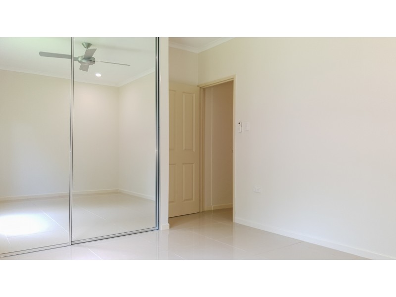 1/7 Academy Close, White Rock QLD 4868