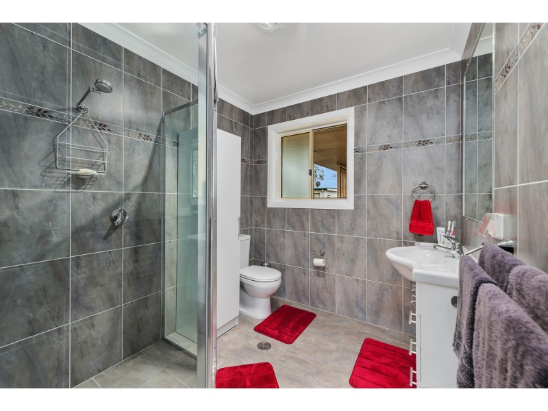 18 Warralong Street, Coomba Park NSW 2428