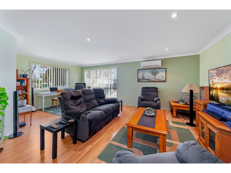 18 Warralong Street, Coomba Park NSW 2428