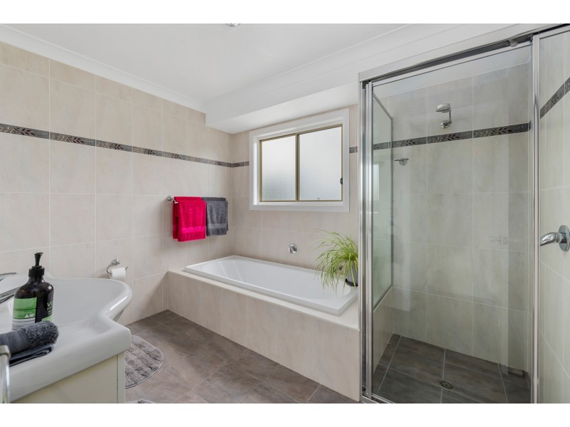 18 Warralong Street, Coomba Park NSW 2428