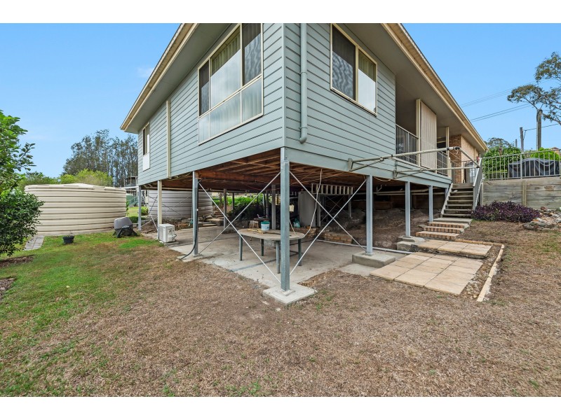 18 Warralong Street, Coomba Park NSW 2428