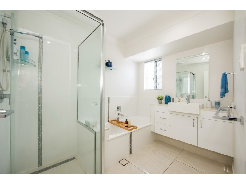 12 Kerrisdale Crescent, Beaconsfield QLD 4740