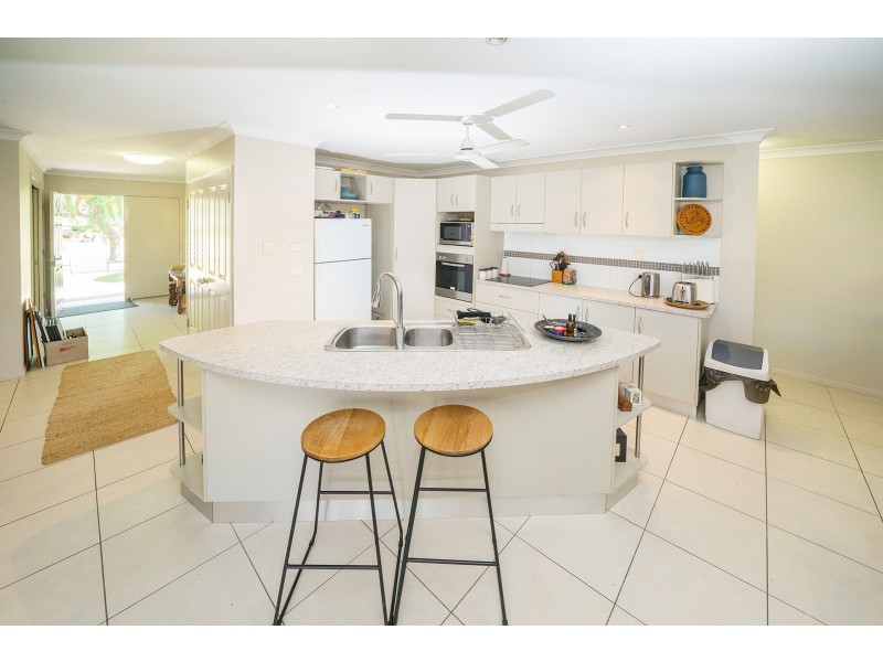 51 Klewarra Boulevard, Douglas QLD 4814