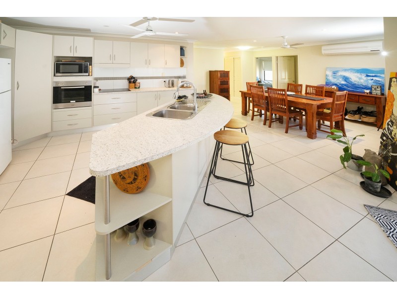 51 Klewarra Boulevard, Douglas QLD 4814