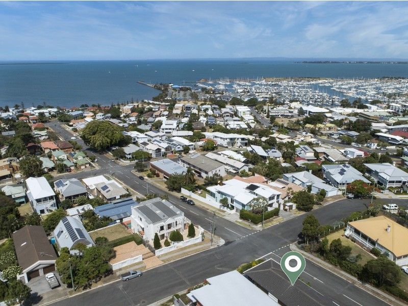75 Nelson Parade, Manly QLD 4179