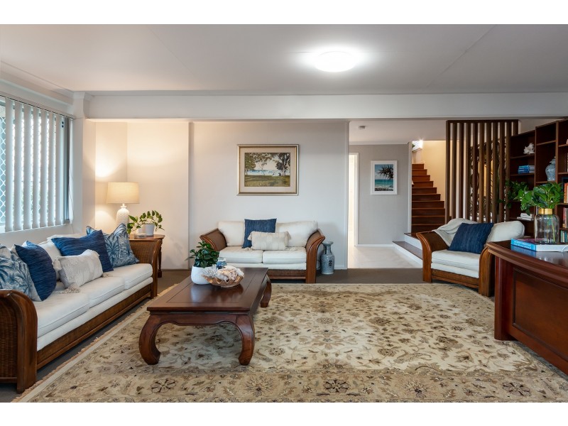 75 Nelson Parade, Manly QLD 4179