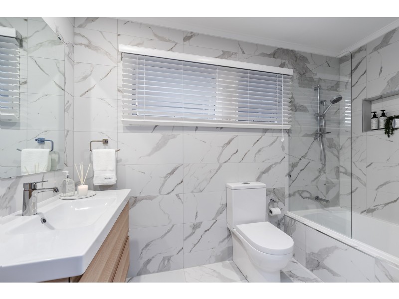 75 Nelson Parade, Manly QLD 4179