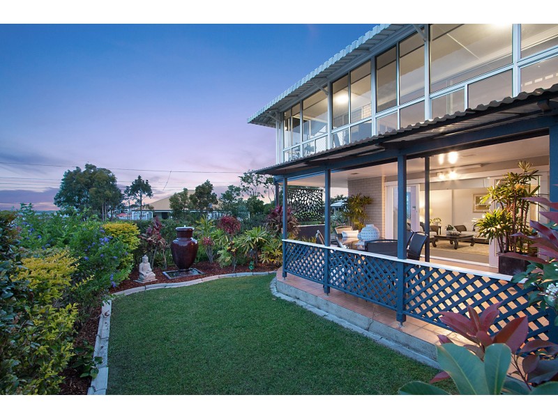 75 Nelson Parade, Manly QLD 4179