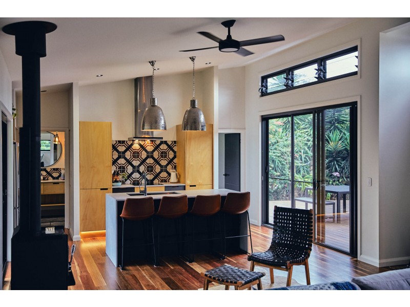 61 Bartle Road, Tamborine Mountain QLD 4272