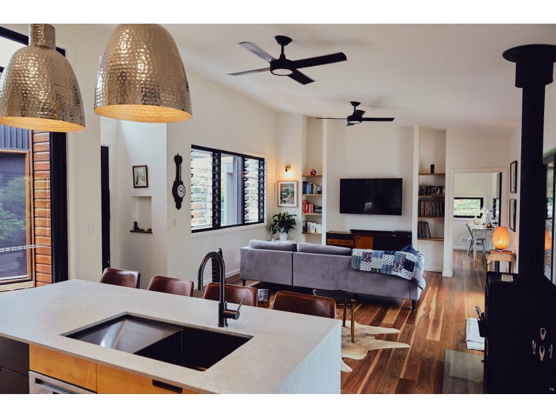 61 Bartle Road, Tamborine Mountain QLD 4272