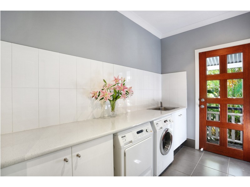 11 Foraker Drive, Tamborine Mountain QLD 4272