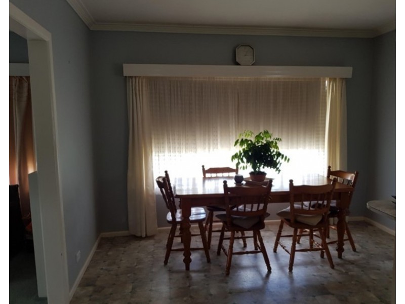 5 Manning Avenue, California Gully VIC 3556