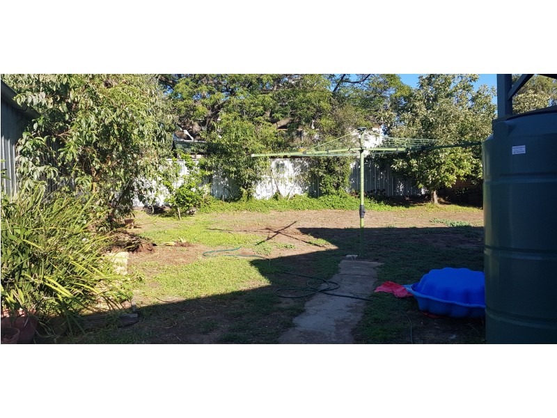 5 Manning Avenue, California Gully VIC 3556