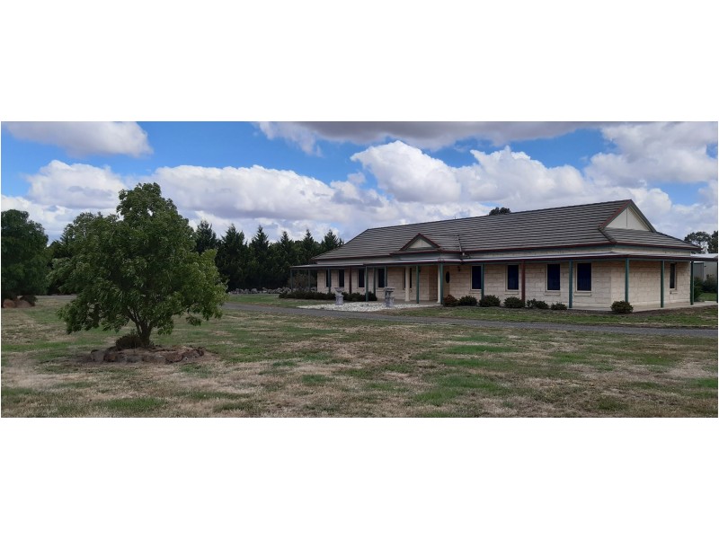 253 Blind Creek Road, Cardigan VIC 3352