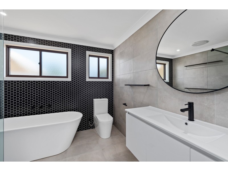 19 Ellengerah Street, Narromine NSW 2821