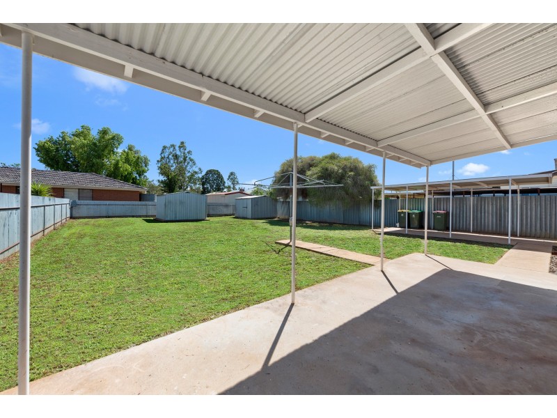 19 Ellengerah Street, Narromine NSW 2821