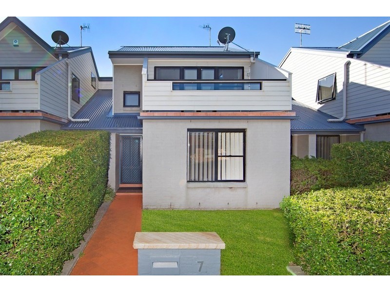 7/17-21 Mary Street, Gorokan NSW 2263