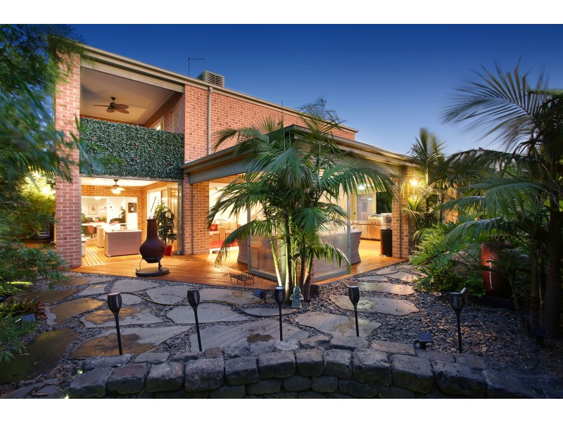 18 Moonlight Mews, Safety Beach VIC 3936